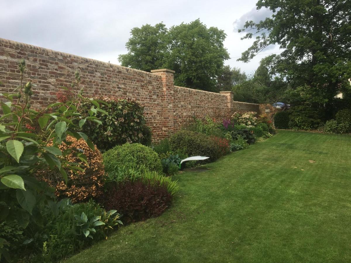 B&B Harlington Manor Экстерьер фото